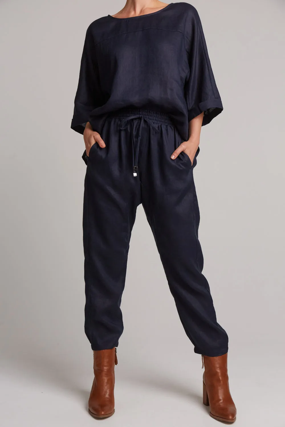 eb&ive - Studio Relaxed Pant - Navy