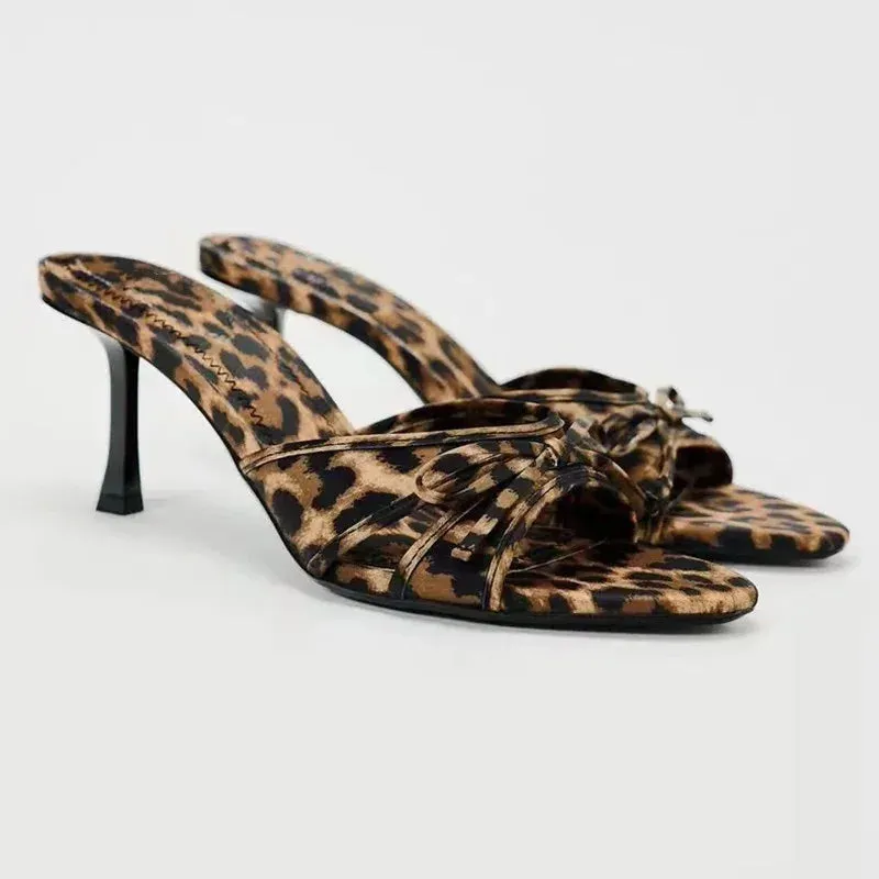 Trendy One-strap  Leopard Print High-heeled Sandals